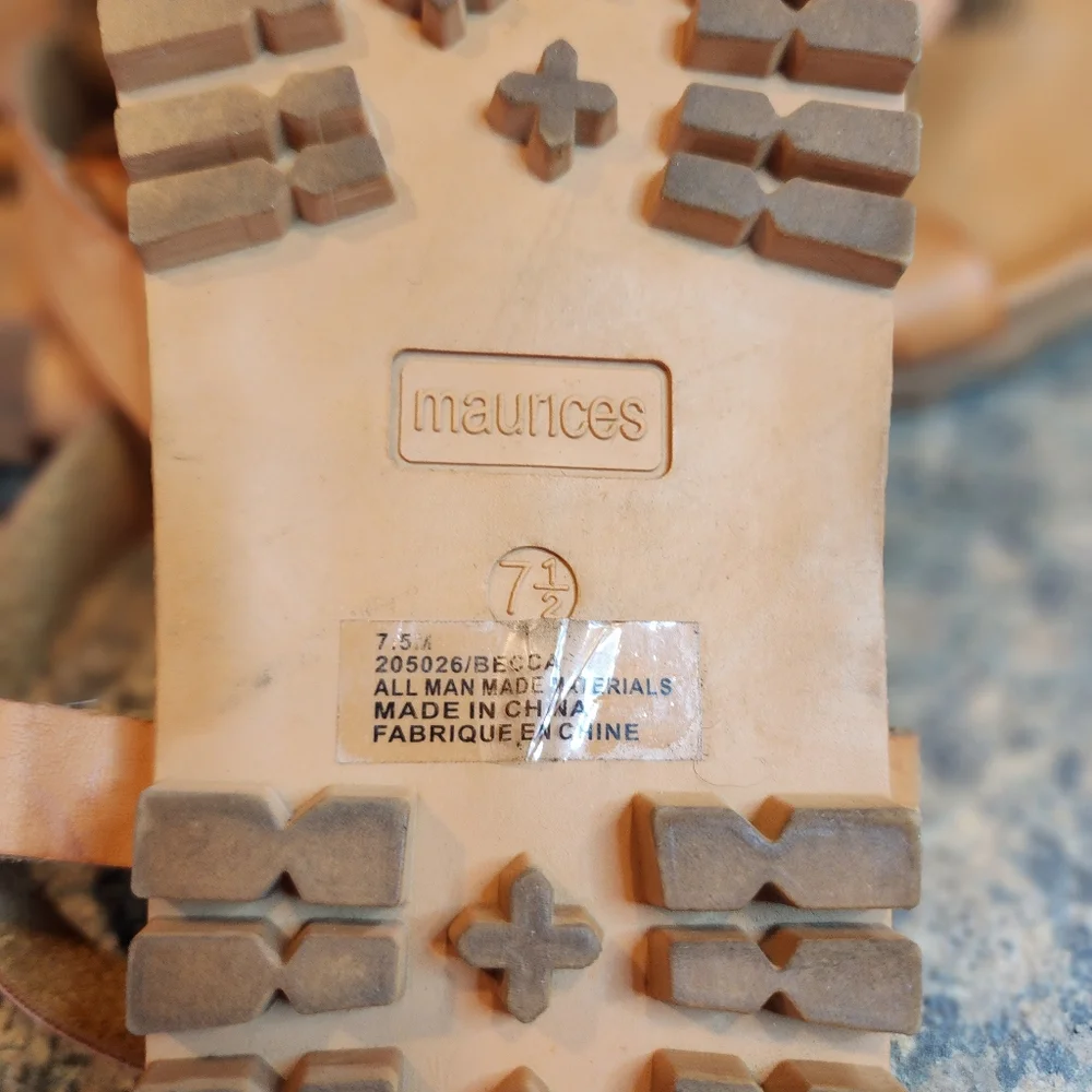 Maurices Becca Footbed Strappy Sandal, Size 7.5M - Picture 4 of 4